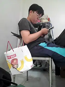 Snapshot of ksshp9502 chatting on September 24, 2025, 5:25 am ksshp9502 online show from September 24, 2025, 5:25 am