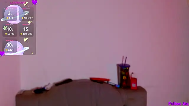 Red-moon1 online show from December 13, 2025, 10:05 pm