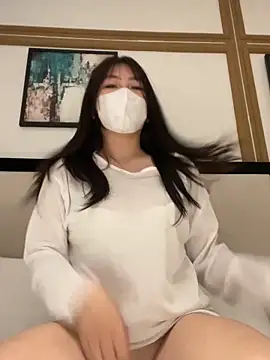 Onee-Chew online show from March 1, 2026, 3:28 am