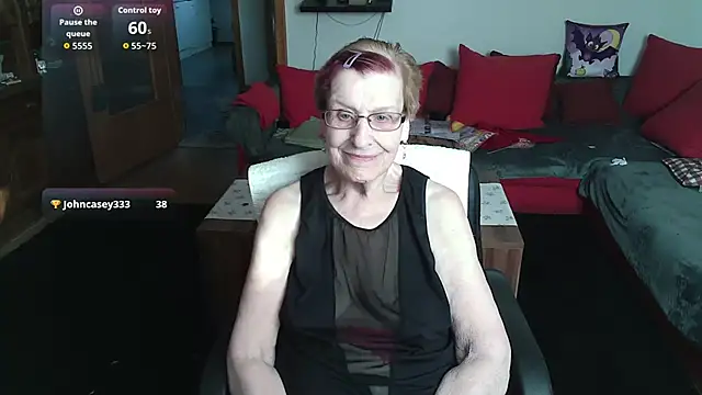 HeisseomaOriginal online show from March 19, 2026, 8:14 am