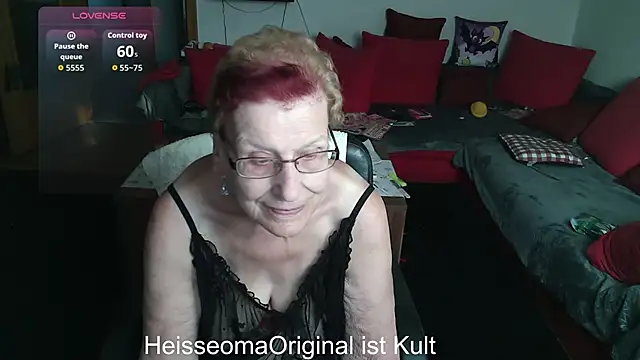 HeisseomaOriginal online show from September 22, 2025, 7:25 am