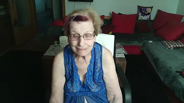 HeisseomaOriginal online show from April 14, 2026, 7:35 am