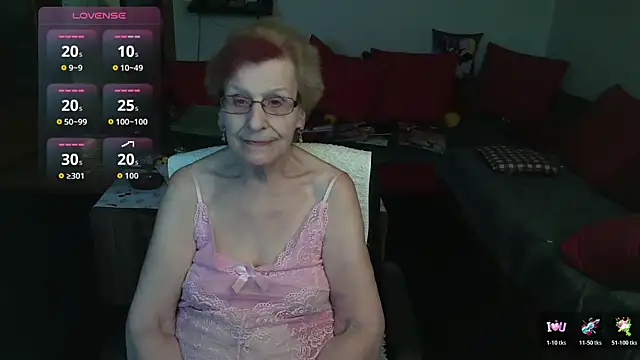 HeisseomaOriginal online show from January 15, 2026, 8:18 am