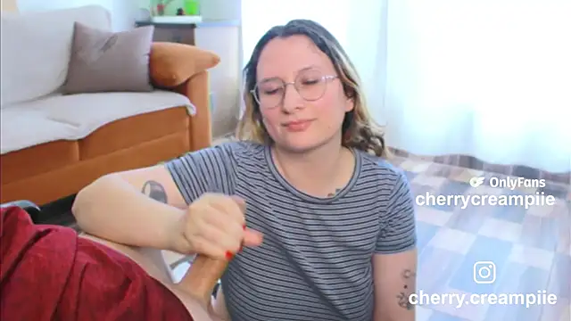 Snapshot of andycherry_secrets_ chatting on February 4, 2026, 8:59 pm andycherry secrets online show from February 4, 2026, 8:59 pm