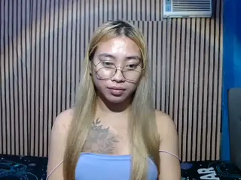 ladybigmeatXX online show from January 29, 2025, 8:40 am