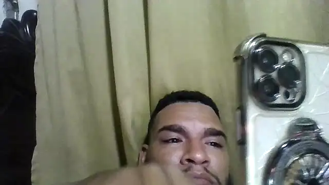 Snapshot of Yeisonvadques26 chatting on March 2, 2026, 2:23 am Yeisonvadques26 online show from March 2, 2026, 2:23 am