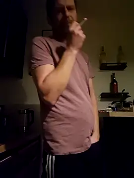 Snapshot of Mjn34 chatting on November 26, 2025, 6:35 am Mjn34 online show from November 26, 2025, 6:35 am