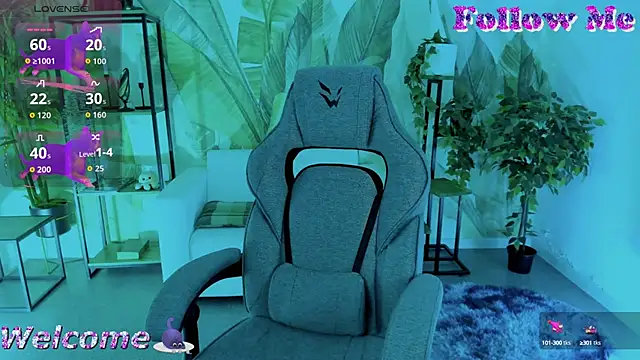 Snapshot of GrayceWild chatting on September 26, 2025, 10:55 am GrayceWild online show from September 26, 2025, 10:55 am
