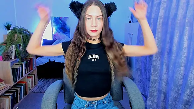 Snapshot of GrayceWild chatting on November 6, 2025, 2:54 pm GrayceWild online show from November 6, 2025, 2:54 pm