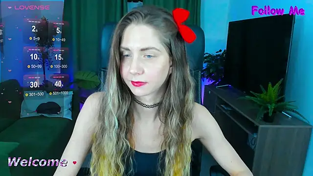 Snapshot of GrayceWild chatting on January 27, 2025, 8:40 am GrayceWild online show from January 27, 2025, 8:40 am