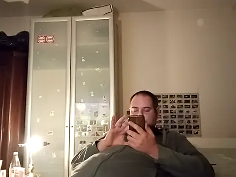 tididi1986 online show from November 21, 2025, 6:51 pm