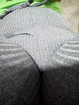 ValeriaSantos- online show from April 12, 2026, 7:17 pm