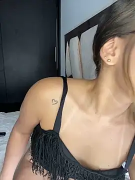 Snapshot of NatashaCruz- chatting on September 19, 2025, 8:35 pm NatashaCruz- online show from September 19, 2025, 8:35 pm