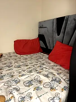 morrocoXcute online show from October 17, 2025, 6:50 am