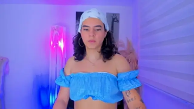 Snapshot of alask_pears0 chatting on October 26, 2025, 2:06 pm alask pears0 online show from October 26, 2025, 2:06 pm