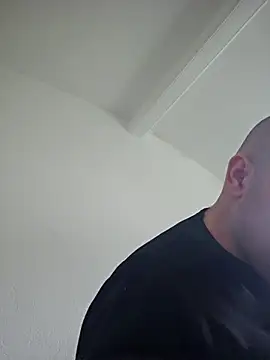 mario890605 online show from March 12, 2025, 11:32 am