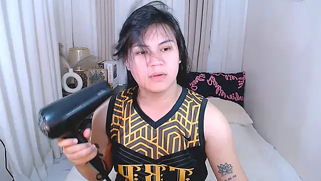 Mimi Cums online show from October 27, 2025, 1:01 pm