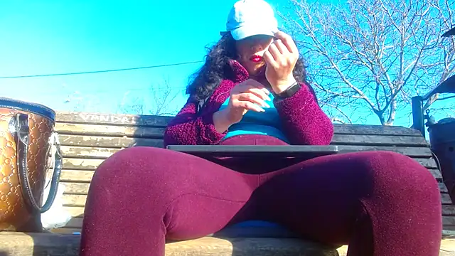 SquirtyMellissaLabia online show from March 5, 2025, 6:44 am