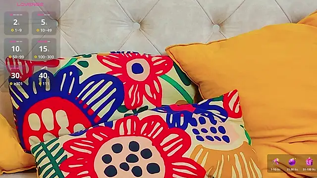 KarinaNoir online show from December 4, 2025, 5:17 am