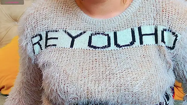 KarinaNoir online show from January 15, 2026, 5:00 am