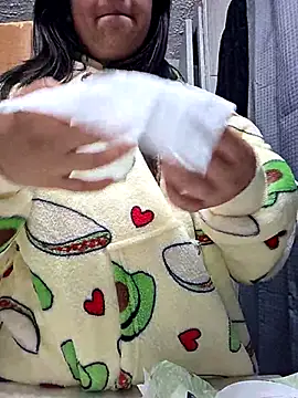 AriannaPena online show from November 7, 2025, 10:03 pm