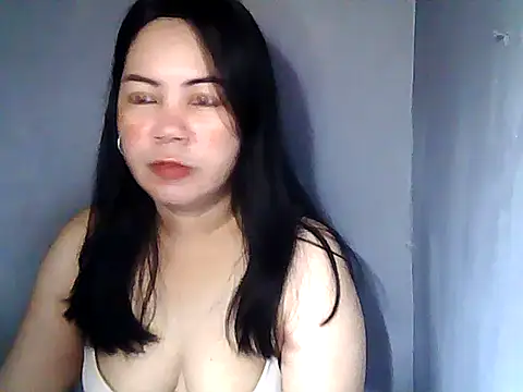 starlete69 online show from April 28, 2026, 7:07 pm