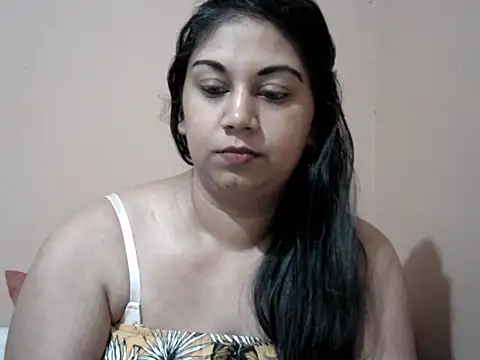 Snapshot of bellachow10 chatting on March 4, 2026, 8:22 am bellachow10 online show from March 4, 2026, 8:22 am