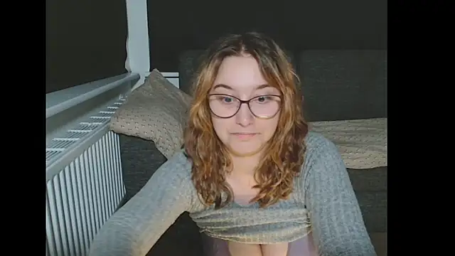 NaughtyRapunzel7 online show from September 12, 2025, 10:09 pm