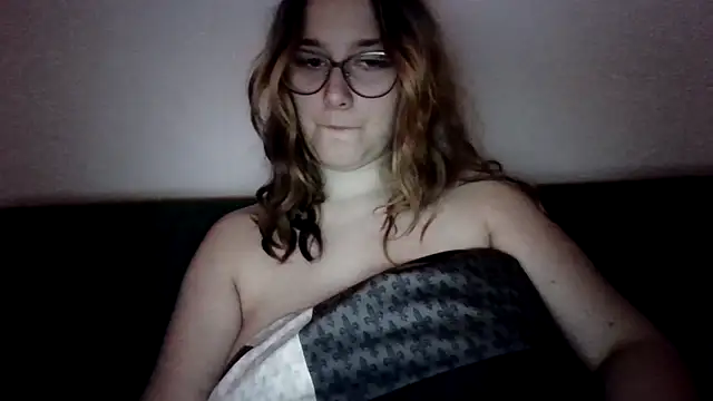 NaughtyRapunzel7 online show from November 8, 2025, 12:36 am