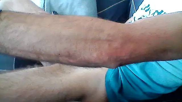 mickzizi online show from April 29, 2026, 8:18 am