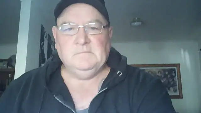 Snapshot of HOTANAL chatting on November 17, 2025, 10:03 pm HOTANAL online show from November 17, 2025, 10:03 pm