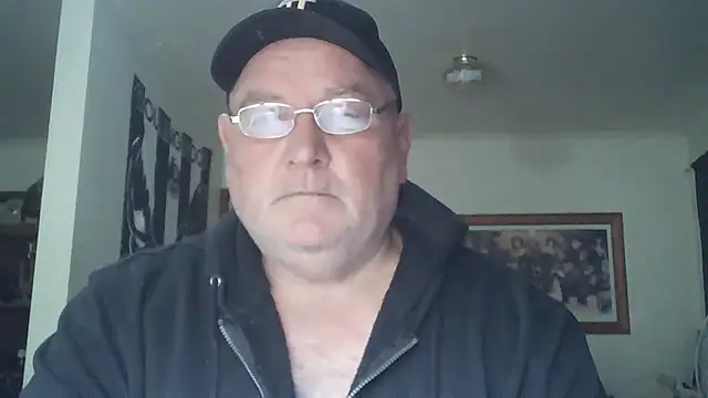 Snapshot of HOTANAL chatting on October 31, 2025, 10:38 pm HOTANAL online show from October 31, 2025, 10:38 pm