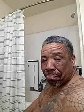 yellowwetfox online show from April 12, 2026, 7:50 pm