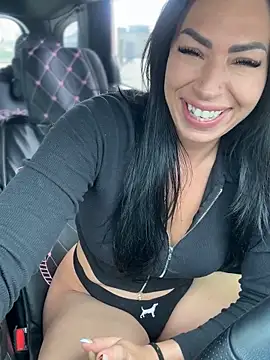 annablisss online show from April 9, 2026, 6:25 pm