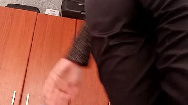 Snapshot of Juls_winter_ chatting on December 1, 2025, 6:20 pm Juls winter online show from December 1, 2025, 6:20 pm