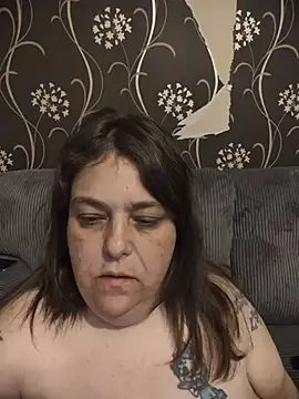 Snapshot of HouseWifeWhore_Milf chatting on June 4, 2026, 1:10 am HouseWifeWhore Milf online show from June 4, 2026, 1:10 am