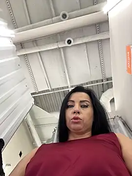 Snapshot of CrazzyChicks chatting on October 31, 2025, 7:49 am CrazzyChicks online show from October 31, 2025, 7:49 am