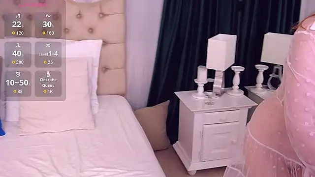 Snapshot of GiselleFox chatting on November 26, 2025, 4:12 am GiselleFox online show from November 26, 2025, 4:12 am