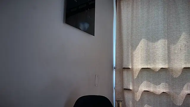 romeolovedark online show from February 26, 2026, 4:07 pm