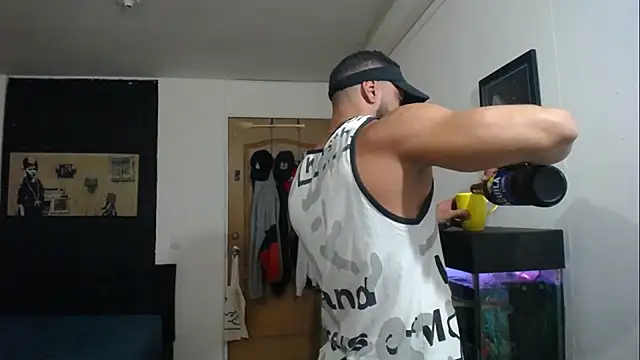 romeolovedark online show from February 2, 2025, 1:45 am