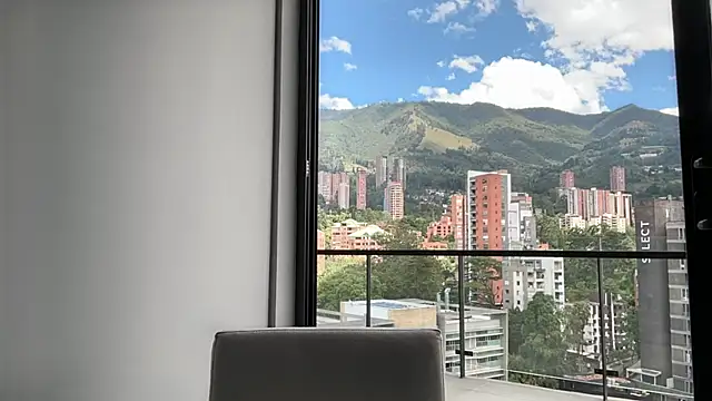 romeolovedark online show from October 7, 2025, 6:20 pm