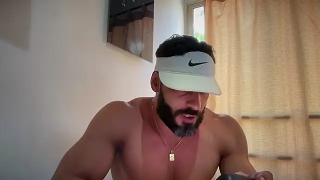 romeolovedark online show from June 16, 2026, 2:28 pm