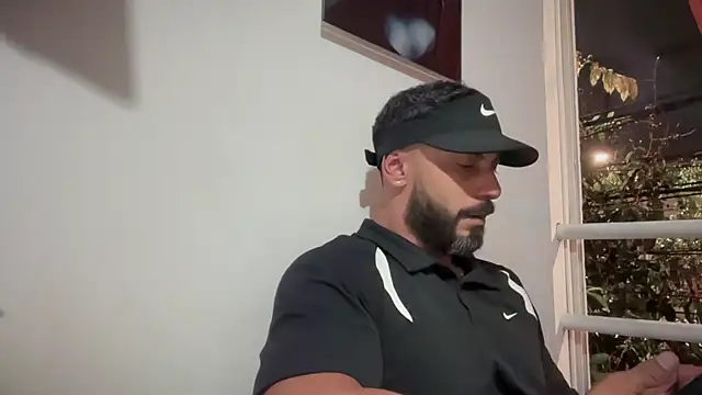 romeolovedark online show from November 16, 2025, 3:22 am