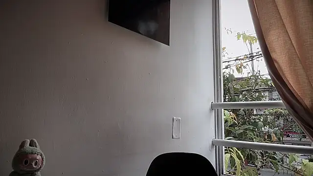 romeolovedark online show from December 21, 2025, 3:14 pm