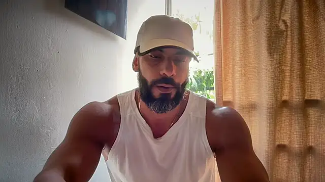 romeolovedark online show from June 15, 2026, 1:00 pm