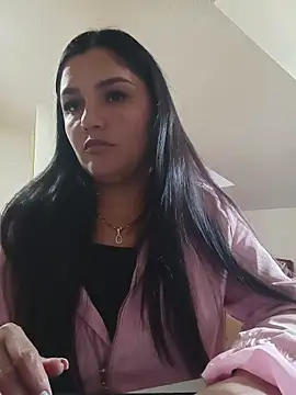 laura dirtyhot online show from October 29, 2025, 11:31 am