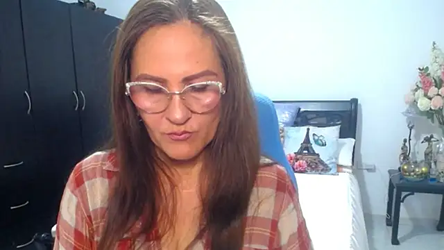 Xiimen online show from May 28, 2026, 1:02 am