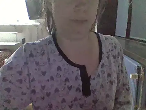 Moi Lina online show from October 18, 2025, 8:22 pm