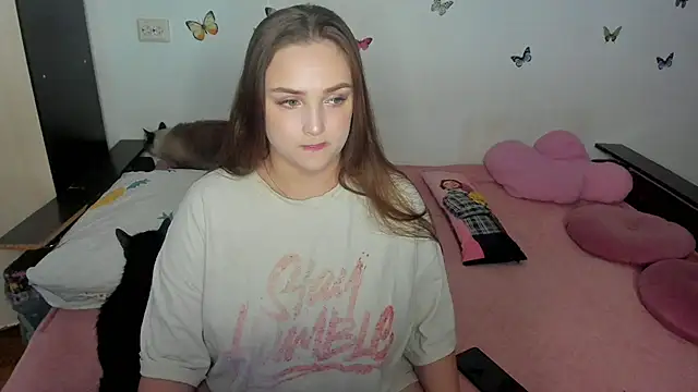 NataliEvans online show from July 30, 2026, 9:03 pm