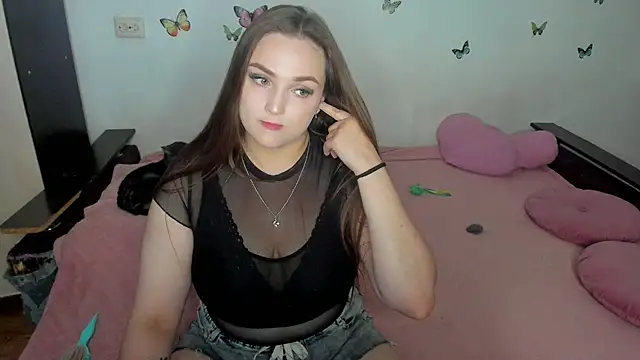 NataliEvans online show from August 5, 2026, 6:13 pm